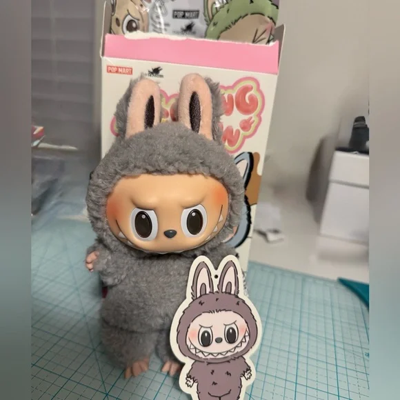 Authentic Pop Mart Macaron Sesame Bean Labubu (opened) - Picture 3 of 7